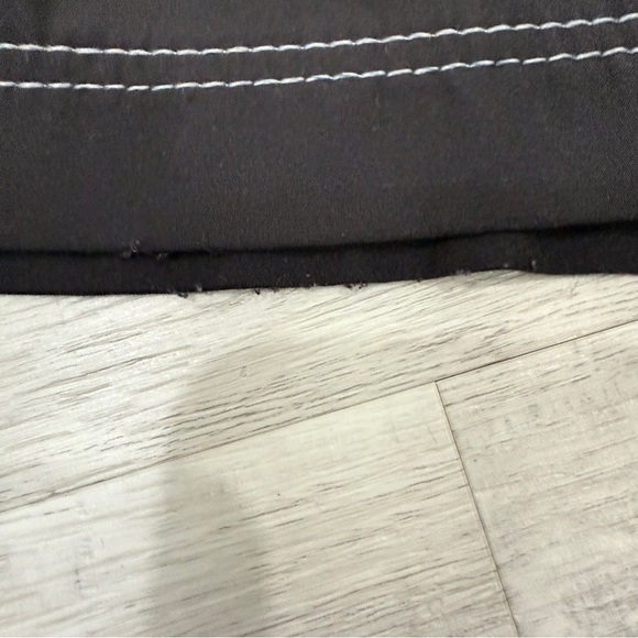 Vintage Billabong Black Board Shorts with White Stitching Drawstring Size L - Picture 9 of 17